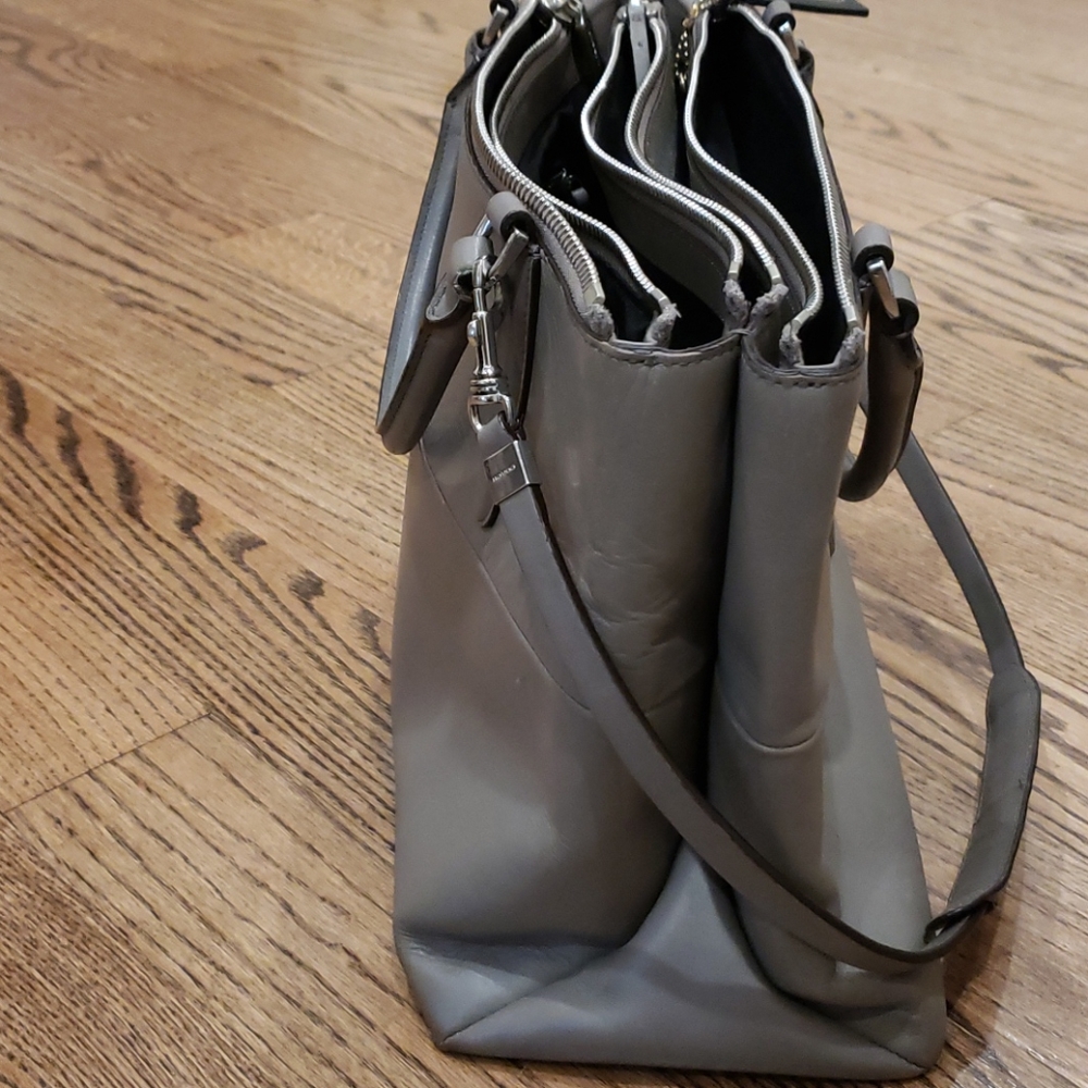 COACH Borough Bag in Retro Glove Tan Leather - Picture 5 of 16
